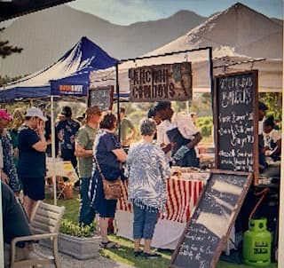 Browse the stalls before choosing!